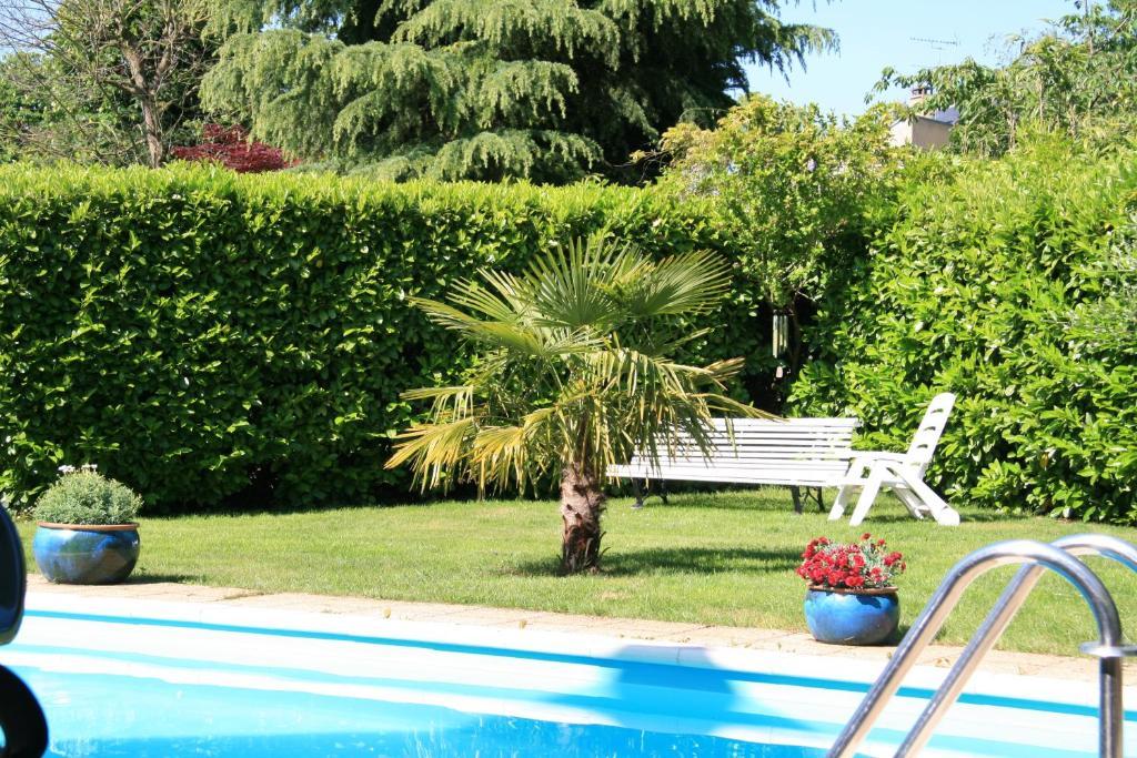 Les Hibiscus Bed and Breakfast Maisons-Laffitte Eksteriør billede